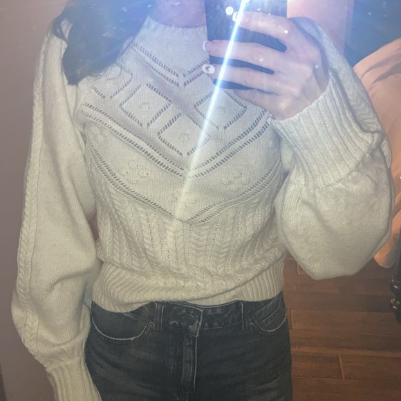 French Connection Sweaters - White balloon sleeve sweater!!!